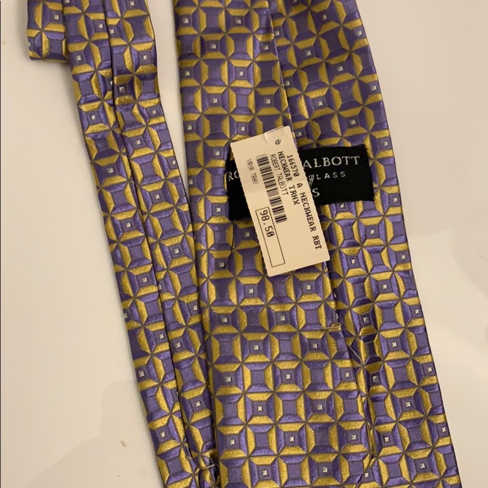 Tie - Picture 3 of 4